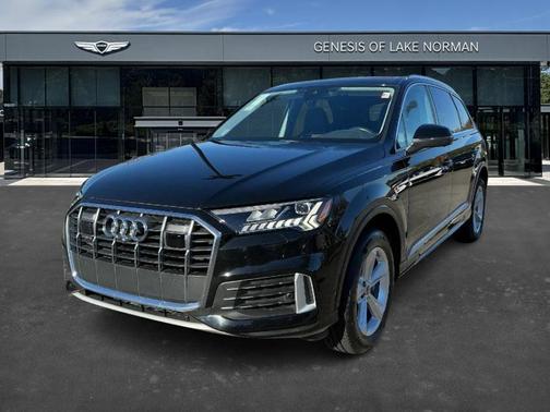 2024 Audi Q7 45 Premium Plus