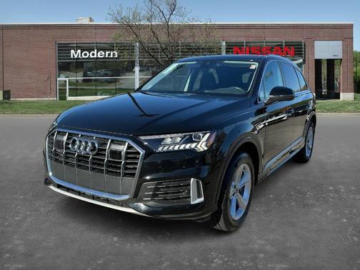 2024 Audi Q7 45 Premium Plus