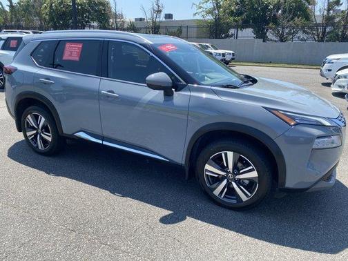 2021 Nissan Rogue SL