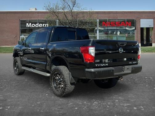 2018 Nissan Titan SL