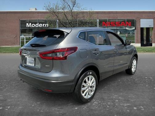 Gray 2021 Nissan Rogue Sport S