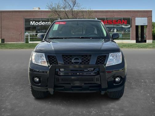 2021 Nissan Frontier SV