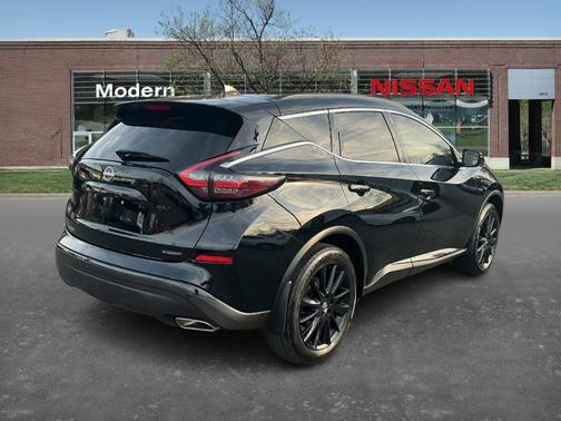 2023 Nissan Murano SV