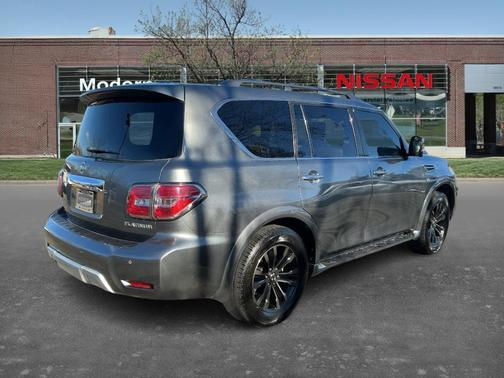2017 Nissan Armada Platinum