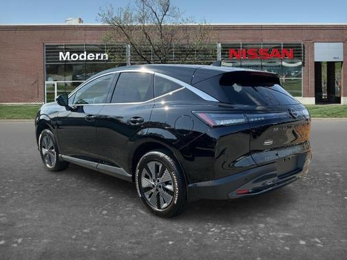 2025 Nissan Murano SL