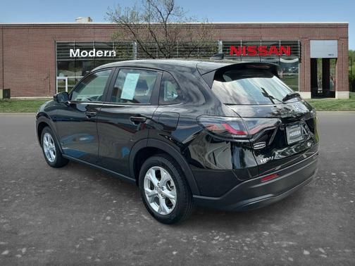Black 2025 Honda HR-V LX