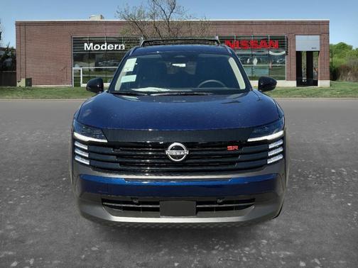 Deep Blue Pearl 2026 Nissan Kicks SR