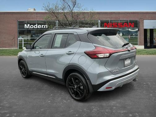 2024 Nissan Kicks SR