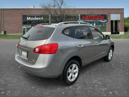 Gotham Gray Metallic 2010 Nissan Rogue SL