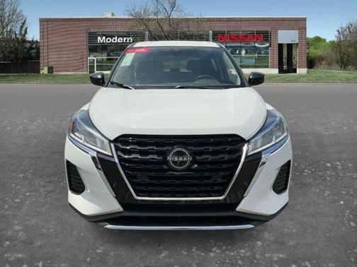 Fresh Powder 2024 Nissan Kicks S