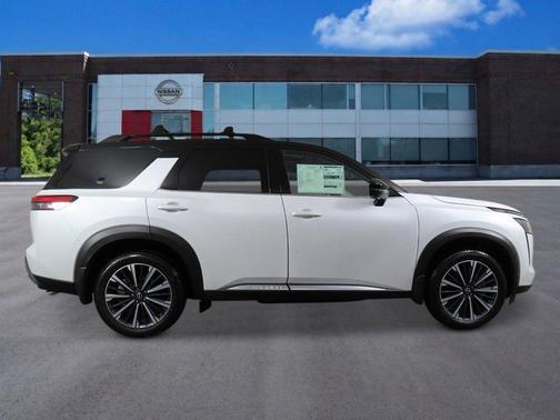 White / Black 2026 Nissan Pathfinder Platinum