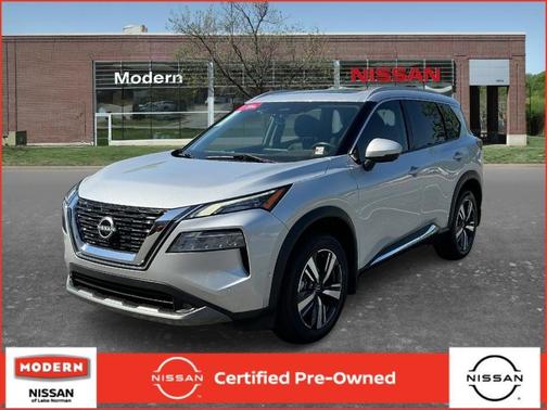 Silver 2022 Nissan Rogue SL