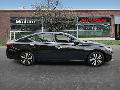 2021 Nissan Altima 2.5 SL