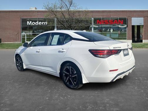 2024 Nissan Sentra SV