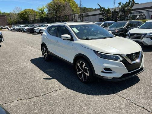 2020 Nissan Rogue Sport SL