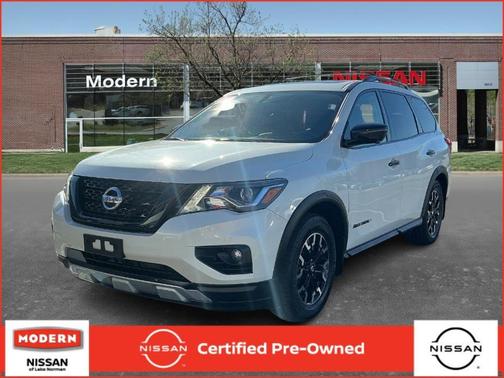 2020 Nissan Pathfinder SL