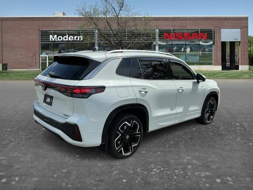 Opal White Pearl 2026 Volkswagen Tiguan 2.0T SEL R-Line Turbo