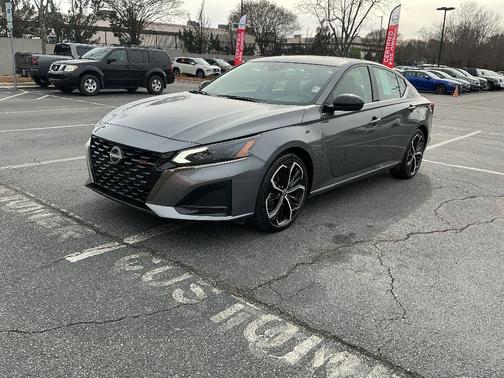 2024 Nissan Altima 2.5 SR