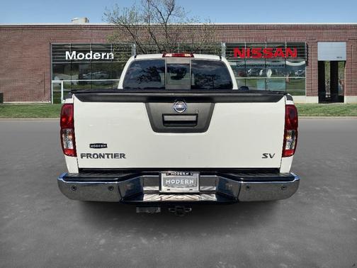 2021 Nissan Frontier SV