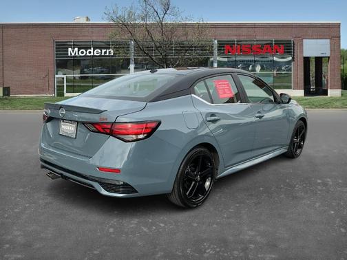 2025 Nissan Sentra SR