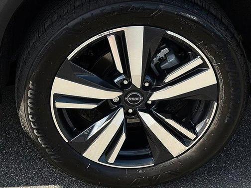 Deep Ocean Blue 2025 Nissan Rogue SL