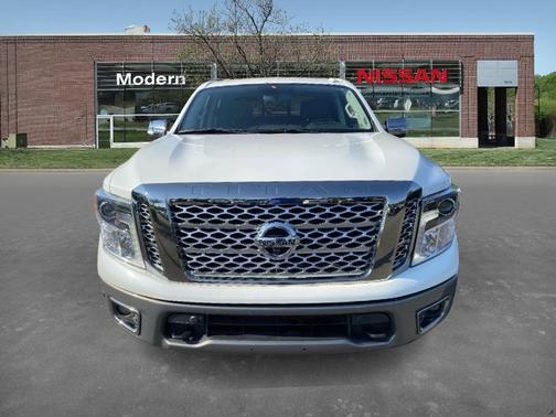 2019 Nissan Titan Platinum Reserve