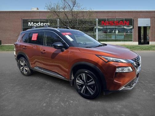 2022 Nissan Rogue SL