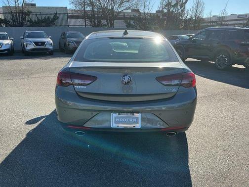 2019 Buick Regal Sportback Essence