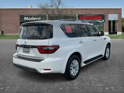 2024 Nissan Armada SV