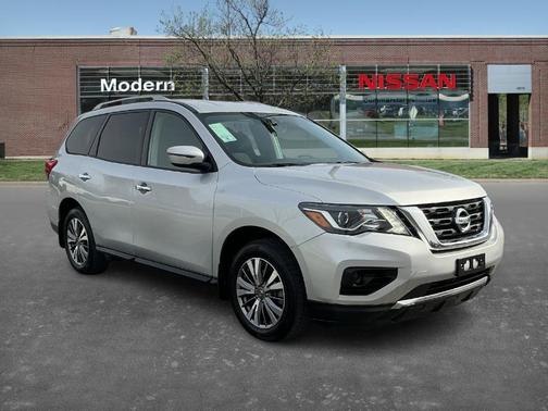 2019 Nissan Pathfinder S