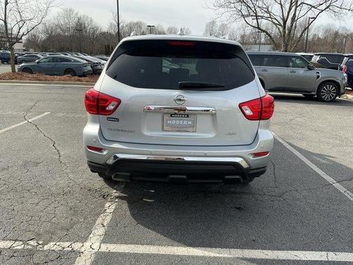 2019 Nissan Pathfinder S