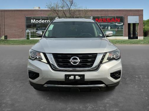 2019 Nissan Pathfinder S