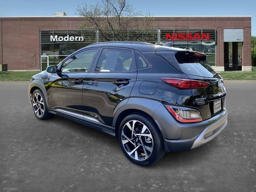 2022 Hyundai KONA Limited