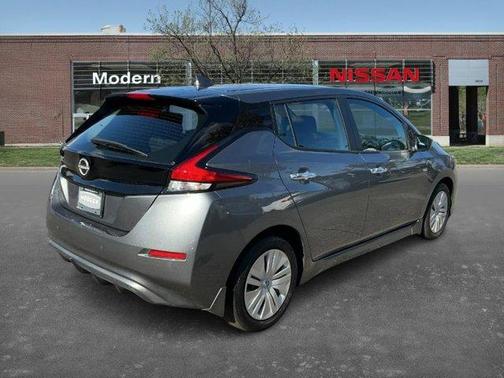 2023 Nissan Leaf S
