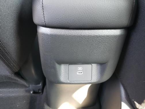 Gray Sky Pearl 2025 Nissan Versa 1.6 SV