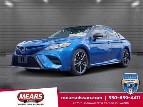 Blue Crush Metallic 2018 Toyota Camry XSE