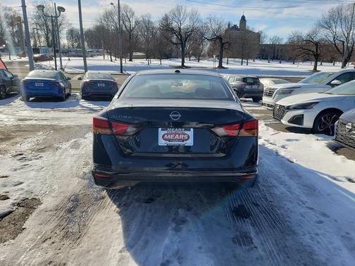 2025 Nissan Altima S FWD