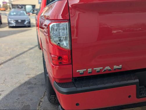 Red Alert 2024 Nissan Titan SV