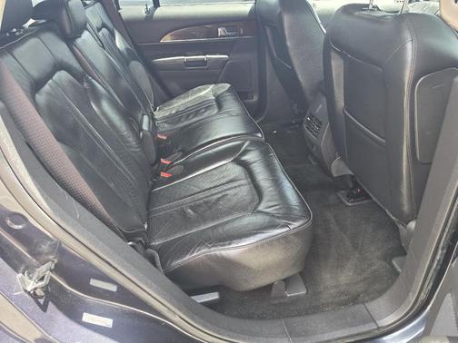 2013 Lincoln MKX Base