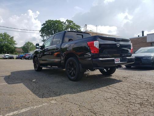 2024 Nissan Titan SV