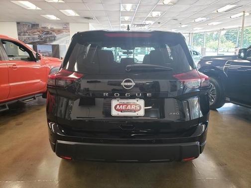 Super Black 2026 Nissan Rogue S