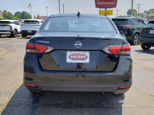 2025 Nissan Versa 1.6 SV