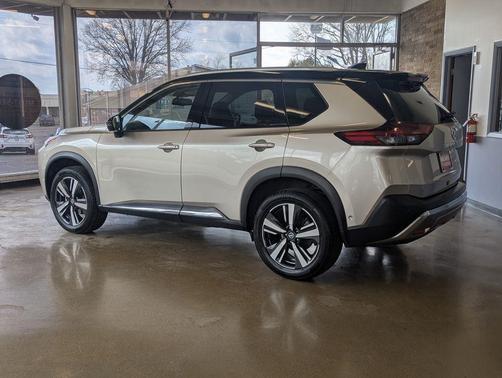 2021 Nissan Rogue Platinum