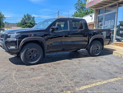 Super Black 2026 Nissan Frontier PRO-4X