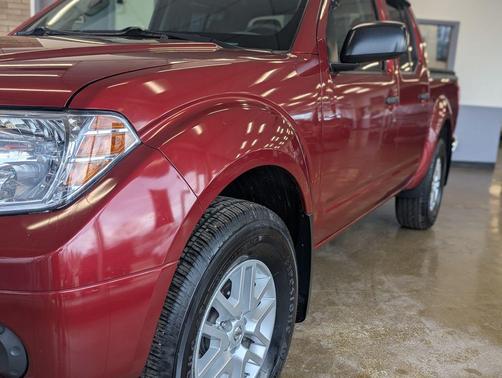 Cayenne Red Metallic 2019 Nissan Frontier SV