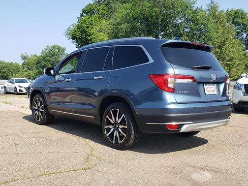 2019 Honda Pilot Touring 8-Passenger