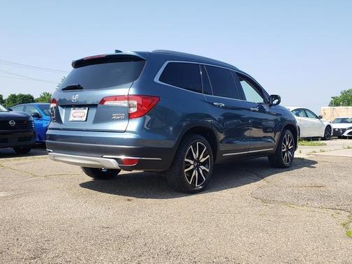 2019 Honda Pilot Touring 8-Passenger