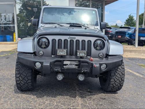 Billet Silver Metallic Clearcoat 2018 Jeep Wrangler JK Unlimited Freedom Edition