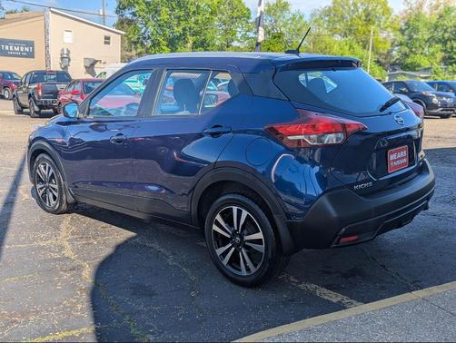 Deep Blue Pearl 2019 Nissan Kicks SV