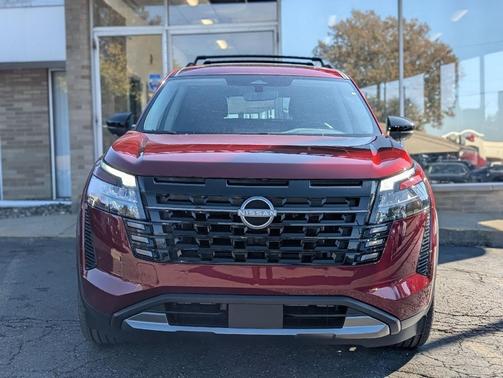 Scarlet Ember Tintcoat 2026 Nissan Pathfinder SL